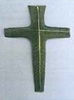 Croix stylisée en métal K36 11,5x9 cm